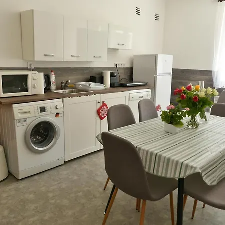 Villabeach 50m From The Beach Apartamento *