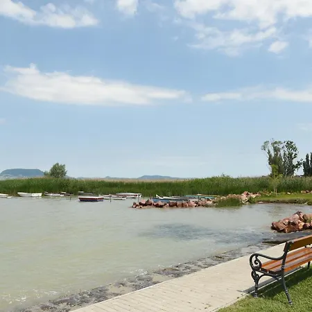 Villabeach 50m From The Beach Apartamento *